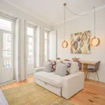 Rent 1 bedroom apartment of 441 m² in Porto