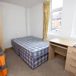 Rent 6 bedroom flat in West Midlands