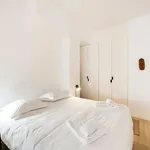 Rent 1 bedroom apartment of 460 m² in Lyon