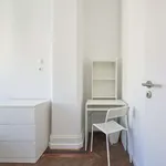 Rent a room in lisbon