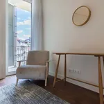 Rent 4 bedroom apartment of 70 m² in Lisboa