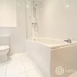 Rent 2 bedroom flat in Aberdeen