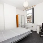 Rent 2 bedroom flat in West Midlands