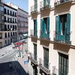 Rent a room of 140 m² in madrid