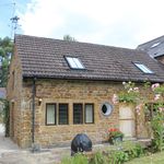 Rent 2 bedroom house in Stratford-on-Avon