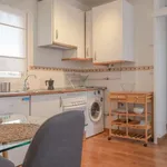 Rent 1 bedroom apartment of 40 m² in madrid