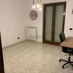 Rent 3 bedroom apartment of 60 m² in Brindisi