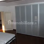 Rent 4 bedroom apartment of 80 m² in Modena