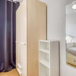 Rent 4 bedroom apartment in Valencia