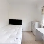 Rent 3 bedroom flat in West Midlands