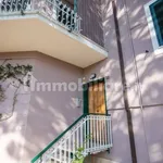 Rent 4 bedroom apartment of 93 m² in Lerici