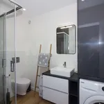 Rent 3 bedroom apartment of 51 m² in Lisbon