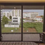 Quarto de 100 m² em porto