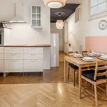 Rent a room of 108 m² in Munich