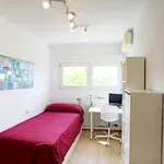 Rent a room of 100 m² in madrid