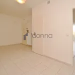 Rent 2 bedroom apartment of 77 m² in Prague