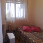 Rent a room in Madrid']