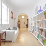 Rent 3 bedroom apartment in Barcelona