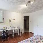 Rent a room of 100 m² in bologna