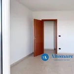 Affitto 4 camera appartamento di 130 m² in Bari