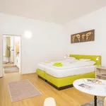 Rent 4 bedroom apartment of 50 m² in Wien