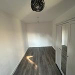 Rent 2 bedroom flat in Eccles