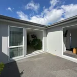 Rent 2 bedroom house in Papamoa