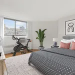 Rent 2 bedroom apartment of 762 m² in Manhattan