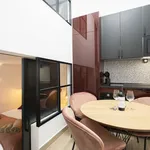 Rent 5 bedroom apartment of 55 m² in Madrid