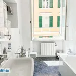 Affitto 3 camera appartamento di 95 m² in Genoa