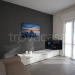 Rent 3 bedroom apartment of 81 m² in Leggiuno