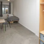 Miete 4 Schlafzimmer wohnung von 15 m² in Berlin