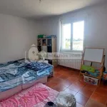 Maison de 110 m² avec 4 chambre(s) en location à Fontvieille