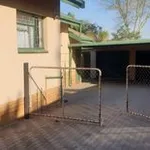 Rent 4 bedroom apartment in Polokwane Local Municipality