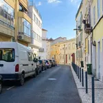 Rent 1 bedroom apartment in lisbon