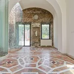 Rent 5 bedroom house of 453 m² in Roma