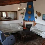 Rent 2 bedroom house of 85 m² in Vélez