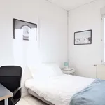 Rent a room of 65 m² in Bordeaux