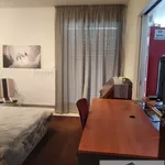 Rent 2 bedroom apartment of 80 m² in Piraeus