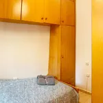 Rent 8 bedroom apartment in Barcelona