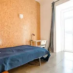 Rent a room in lisbon