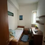 Rent 2 bedroom apartment of 60 m² in Milan