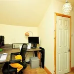 Rent 3 bedroom apartment in Wales