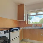 Rent 3 bedroom flat in East Hertfordshire