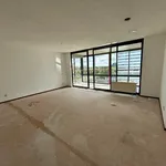 Huur 3 slaapkamer appartement van 90 m² in Kanaleneiland-Noord