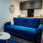 Rent 1 bedroom flat of 200 m² in Bradford