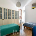 Rent 2 bedroom apartment of 50 m² in Milano