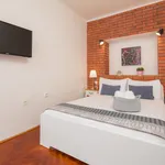 Rent 1 bedroom apartment of 35 m² in Prague