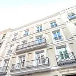 Alquilo 3 dormitorio apartamento de 210 m² en Madrid