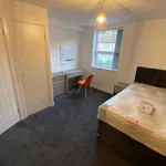 Rent 5 bedroom house in West Midlands